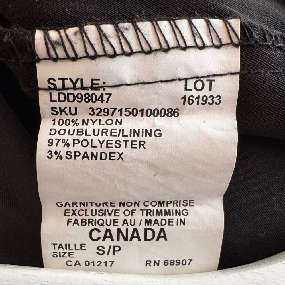 Le Chateau Black Lace Long Sleeve Dress - Picture 7 of 8